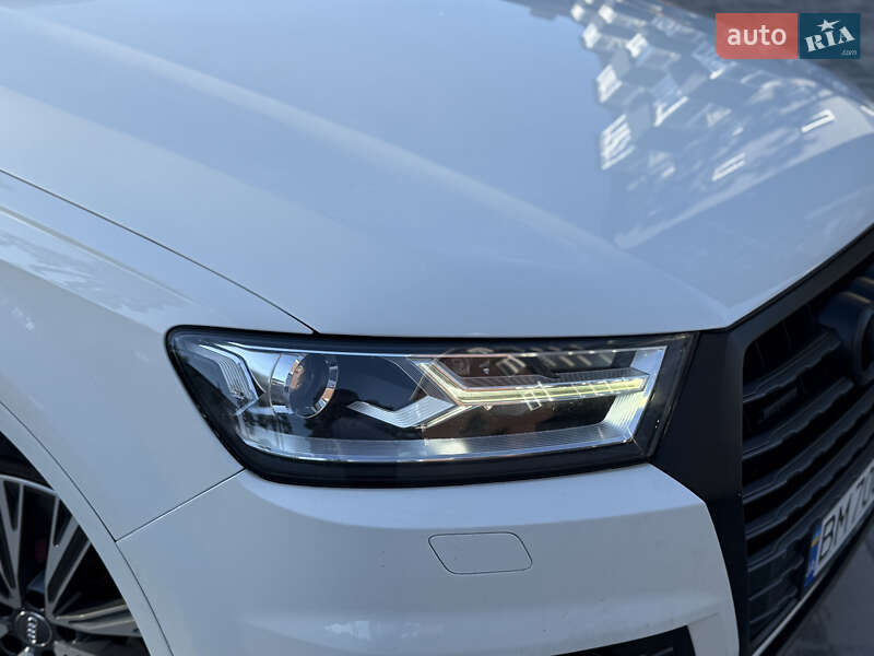 Внедорожник / Кроссовер Audi Q7 2017 в Полтаве