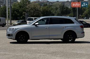 Внедорожник / Кроссовер Audi Q7 2019 в 