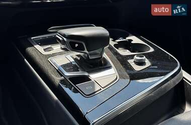 Внедорожник / Кроссовер Audi Q7 2019 в 