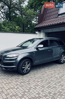Внедорожник / Кроссовер Audi Q7 2014 в 