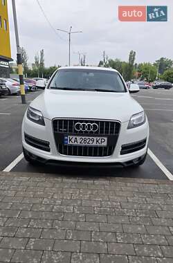 Внедорожник / Кроссовер Audi Q7 2013 в 