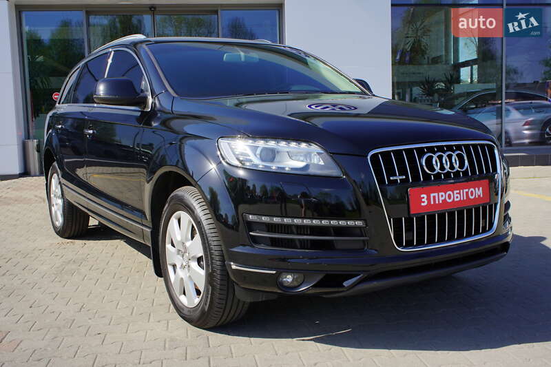 Внедорожник / Кроссовер Audi Q7 2014 в 