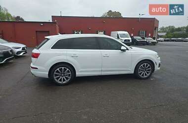 Внедорожник / Кроссовер Audi Q7 2018 в 