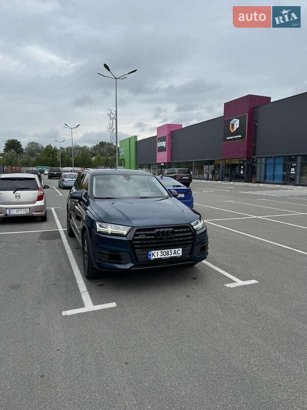 Внедорожник / Кроссовер Audi Q7 2017 в Киеве