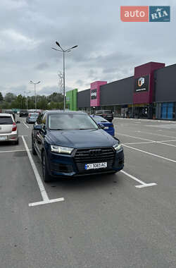 Внедорожник / Кроссовер Audi Q7 2017 в 
