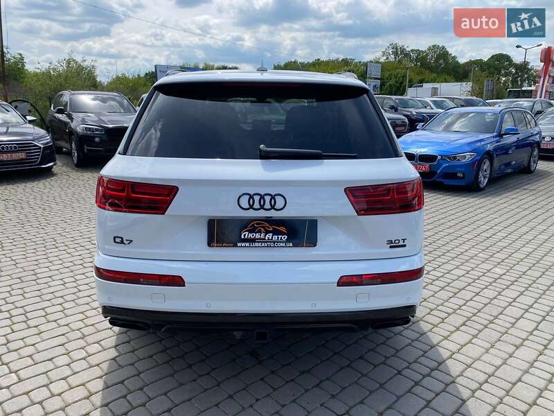Внедорожник / Кроссовер Audi Q7 2017 в Львове