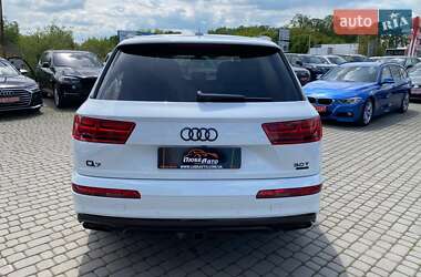 Внедорожник / Кроссовер Audi Q7 2017 в 