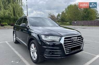 Позашляховик / Кросовер Audi Q7 2015 в Рівному