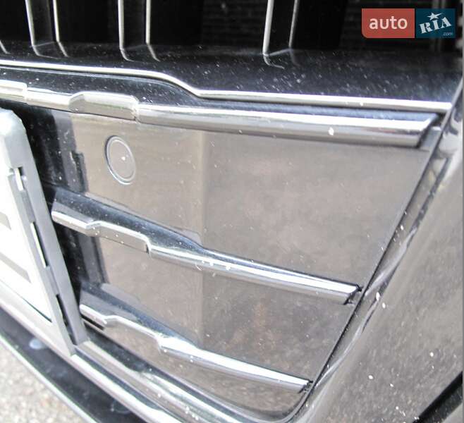 Внедорожник / Кроссовер Audi Q7 2015 в Киеве