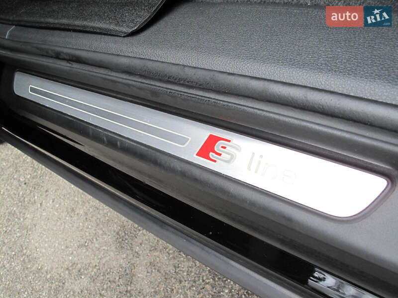 Внедорожник / Кроссовер Audi Q7 2015 в Киеве