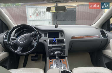 Внедорожник / Кроссовер Audi Q7 2014 в 