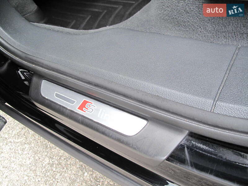 Внедорожник / Кроссовер Audi Q7 2015 в Киеве