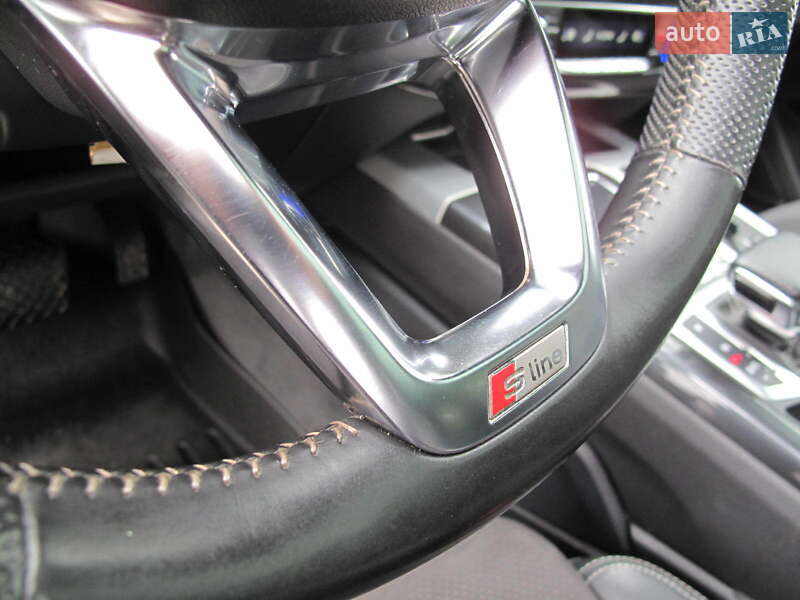 Внедорожник / Кроссовер Audi Q7 2015 в Киеве