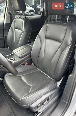 Внедорожник / Кроссовер Audi Q7 2015 в 