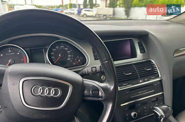 Позашляховик / Кросовер Audi Q7 2012 в 