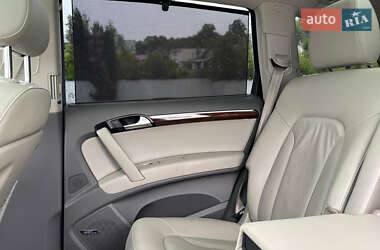 Позашляховик / Кросовер Audi Q7 2012 в 
