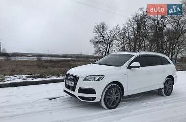 Внедорожник / Кроссовер Audi Q7 2011 в 