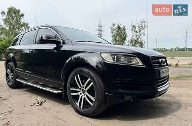 Внедорожник / Кроссовер Audi Q7 2007 в 