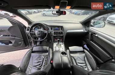 Внедорожник / Кроссовер Audi Q7 2011 в 