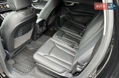 Внедорожник / Кроссовер Audi Q7 2023 в 