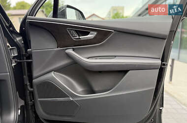 Внедорожник / Кроссовер Audi Q7 2023 в 