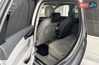 Внедорожник / Кроссовер Audi Q7 2016 в 