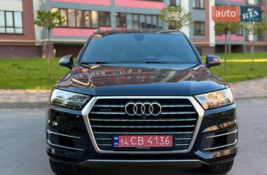 Внедорожник / Кроссовер Audi Q7 2017 в 