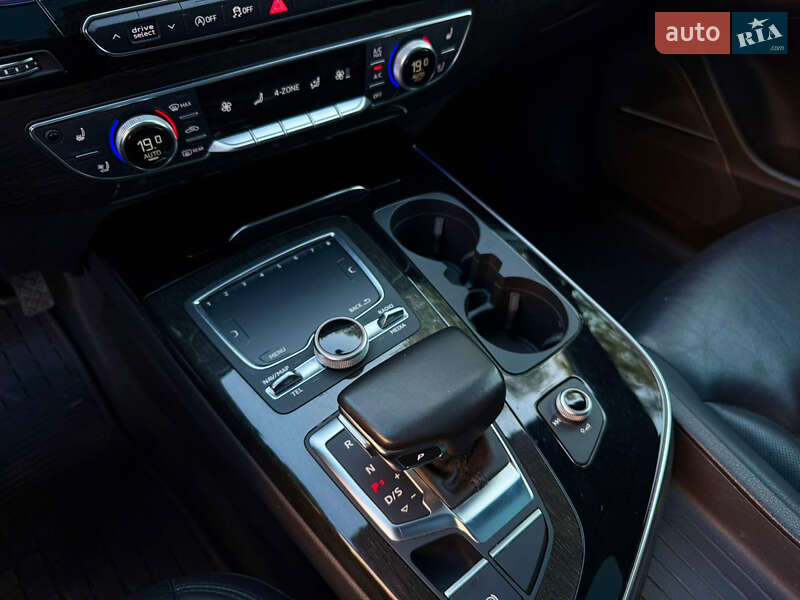 Внедорожник / Кроссовер Audi Q7 2017 в Тернополе фото 38 Внедорожник / Кроссовер Audi Q7 2017 в Тернополе