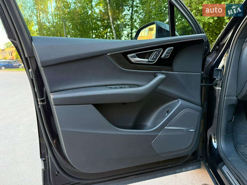 Внедорожник / Кроссовер Audi Q7 2017 в Тернополе фото 42 Внедорожник / Кроссовер Audi Q7 2017 в Тернополе