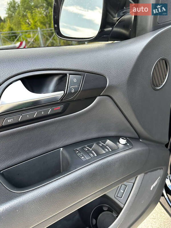 Позашляховик / Кросовер Audi Q7 2012 в Тернополі