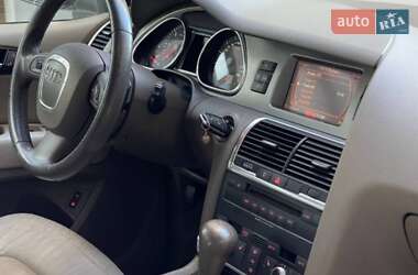 Внедорожник / Кроссовер Audi Q7 2006 в 