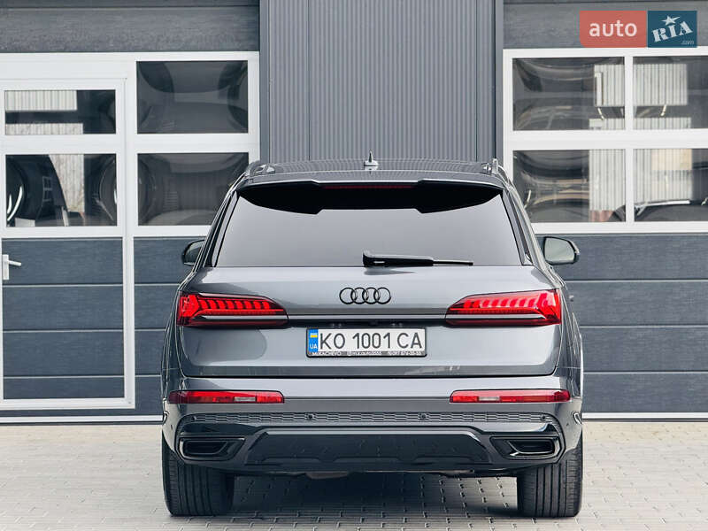 Внедорожник / Кроссовер Audi Q7 2020 в Мукачево