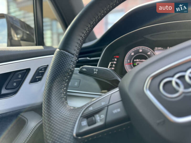 Внедорожник / Кроссовер Audi Q7 2020 в Мукачево