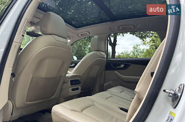 Внедорожник / Кроссовер Audi Q7 2018 в 