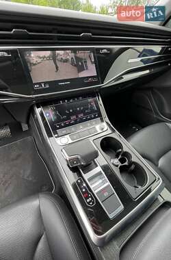 Внедорожник / Кроссовер Audi Q7 2019 в 