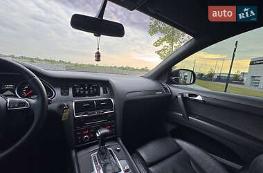 Внедорожник / Кроссовер Audi Q7 2011 в 
