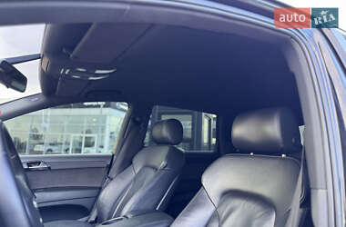 Внедорожник / Кроссовер Audi Q7 2011 в 