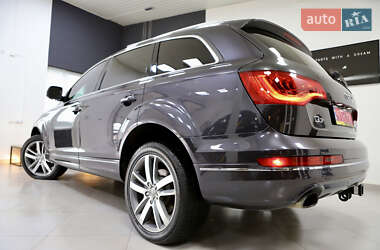 Внедорожник / Кроссовер Audi Q7 2014 в 