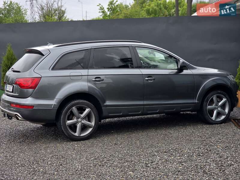 Позашляховик / Кросовер Audi Q7 2015 в Тернополі