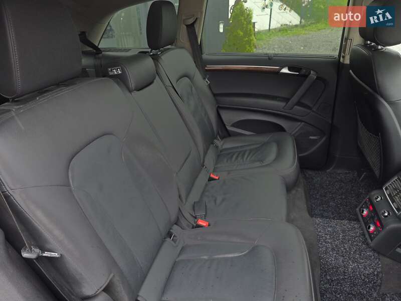 Позашляховик / Кросовер Audi Q7 2015 в Тернополі