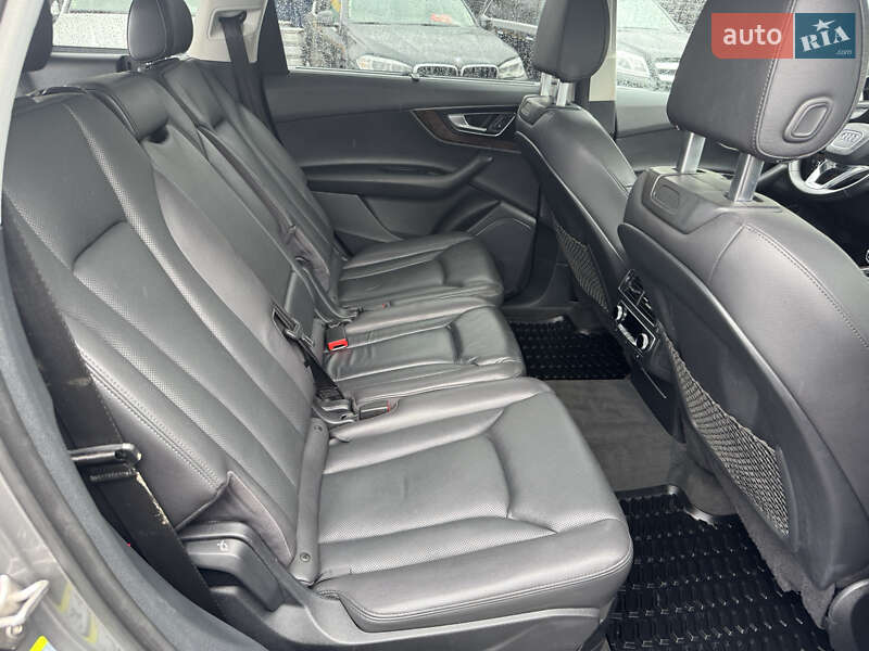 Внедорожник / Кроссовер Audi Q7 2016 в Львове