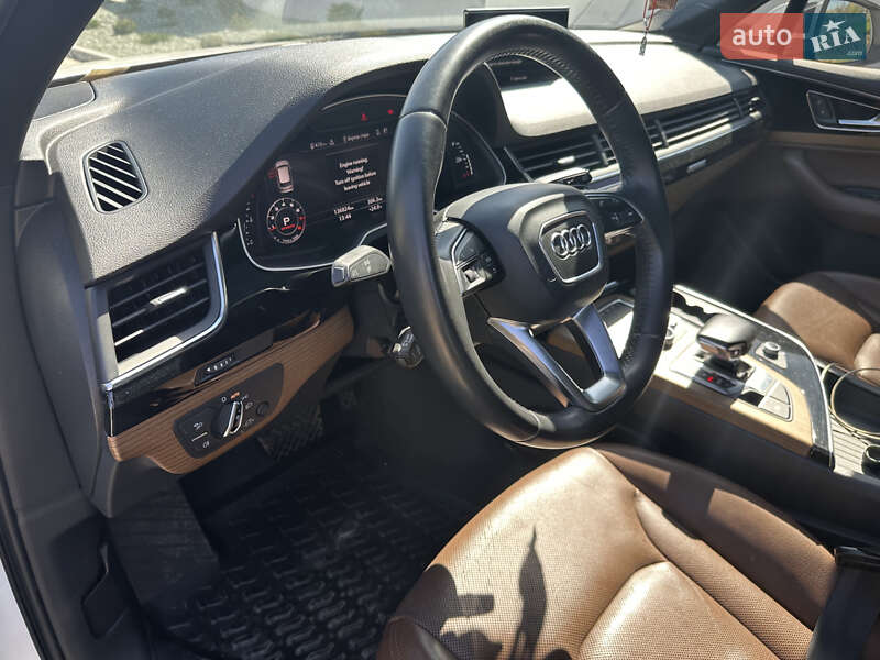Позашляховик / Кросовер Audi Q7 2017 в Полтаві