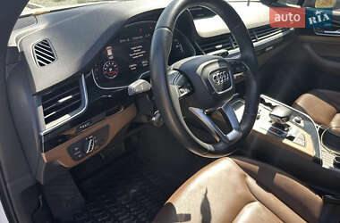 Внедорожник / Кроссовер Audi Q7 2017 в 