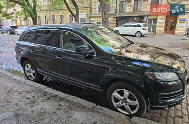 Позашляховик / Кросовер Audi Q7 2013 в 