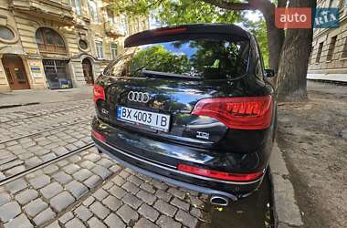 Позашляховик / Кросовер Audi Q7 2013 в 