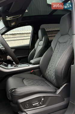 Внедорожник / Кроссовер Audi Q7 2025 в 