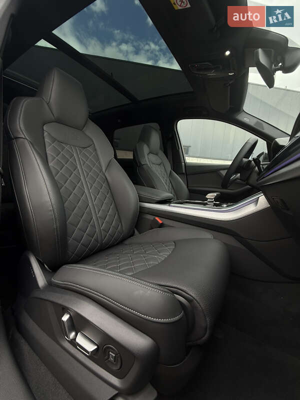 Внедорожник / Кроссовер Audi Q7 2025 в Киеве
