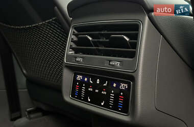Внедорожник / Кроссовер Audi Q7 2025 в 