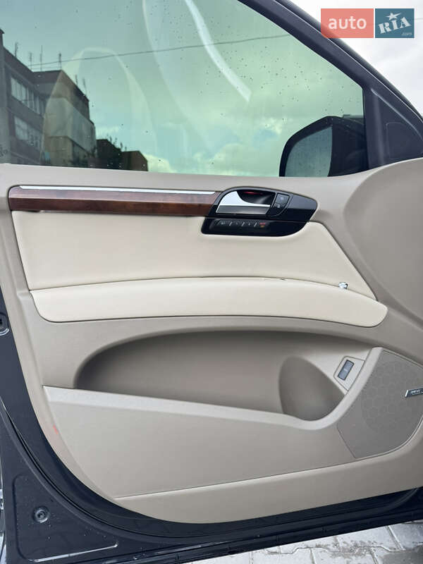 Позашляховик / Кросовер Audi Q7 2012 в Старокостянтинові