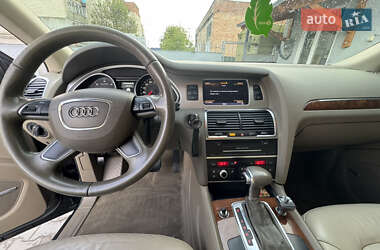 Внедорожник / Кроссовер Audi Q7 2012 в 